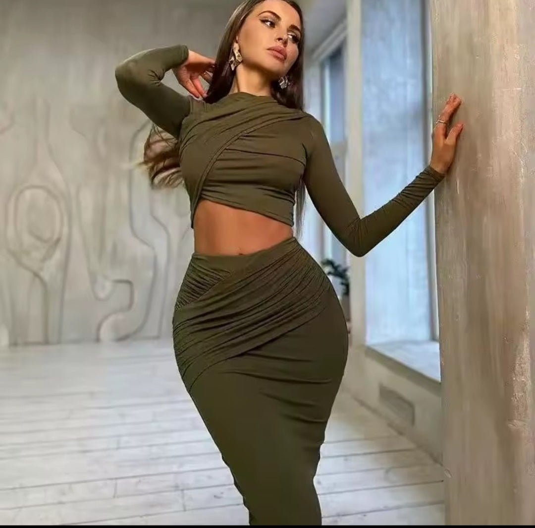 Women's 2 Piece Vacation Set - Long Sleeve Crop Top & High Waist Bodycon Skirt - GLITCH - BELLE